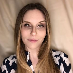 Meet your Posher, Leslie